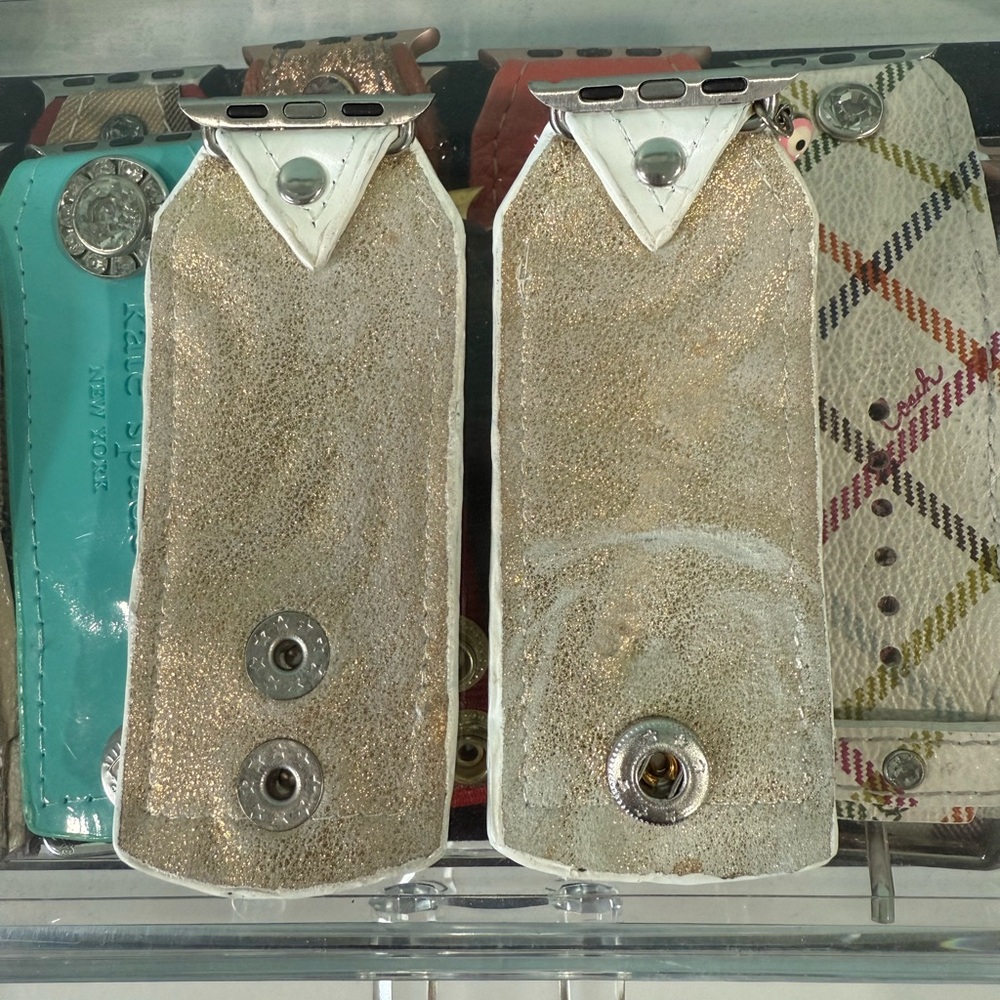 White Quilted Snap-On Accessories - Picture 2 of 2